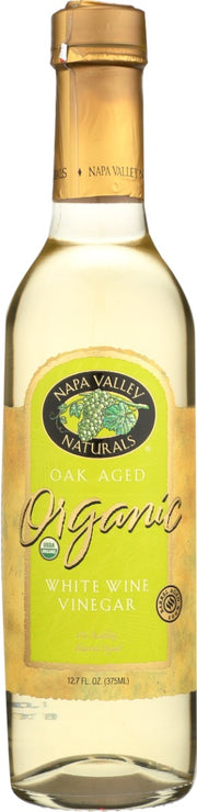 A true culinary workhorse, white wine vinegar is delicious in so many dishes. Use our white wine vinegar to add zip to a simple plate of vine-ripened tomatoes, achieve tender braised chicken or create a classic Hollandaise.